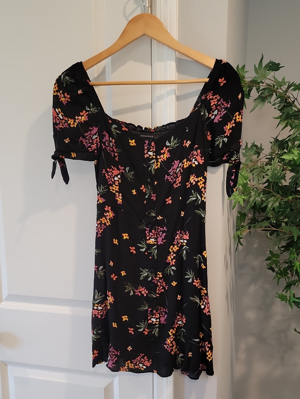 Olivaceous Black Floral Mini Dress with Puff Sleeves and Tie Cuffs Size S